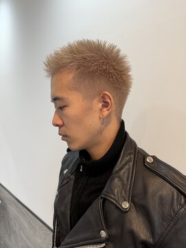 アルトラ(ALTLA) ベリーショート×ホワイトベージュ