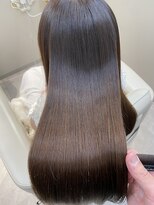 シュヴーブリヤン(cheveux brillants)&nbsp;【美髪縮毛矯正で再現性100%艶髪】オリーブベージュ×ロングヘア