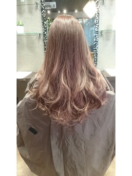 コーボ 柏(COVO) 【COVO柏/takahashi】　ピンクベージュのグラデーションカラー