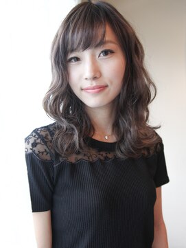 ヘア ミーツ ドレス プレローマ(HAIR meets dress pleroma) ゆれる大人ウェーブ