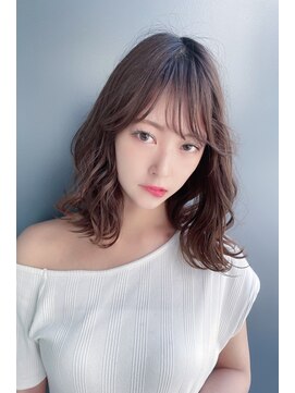 クーエフー(coo et fuu) シースルーな前髪の大人かわいいミディアム♪藤沢