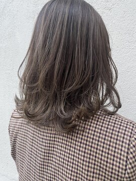 アマンヘアーイースト 吉祥寺東口店(Aman hair-e) ミディアムレイヤー×透明感カラー2021A/W 【Amanhair-e吉祥寺】