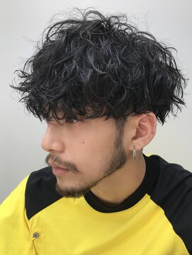フィフス 天神大名(fifth) ツイストパーマツイストスパイラルパーマツーブロック刈り上げ
