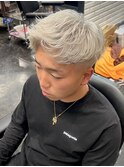 999ホワイトカラーハイトーンカラーモテ髪刈り上げショート
