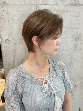 ディーエックス スリー(Dxxxx III) 大人ショートヘアスタイル　KAITO