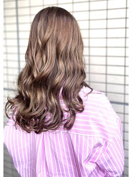 ファニック スタイル ジー(FUNIC style G) 【アルティストカラー特集】　(桜木町・日ノ出町)