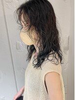 コフィー バイ メルト 吉祥寺(cofy by melt)&nbsp;【三ツ井純】レイヤーパーマ センターパート 透明感カラー