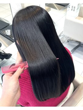 ループス(Roops) 髪質改善酸性ストレート　宇佐見