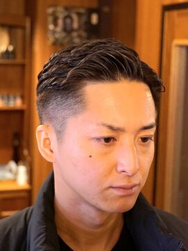 ダウバーバーショップ 表参道(DAU BARBER SHOP) アイロンパーマ 理容室 バーバー リクルート ビジネスマン 短髪