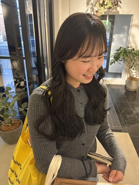 ニュア(neua) グレージュ　奈良.橿原神宮前