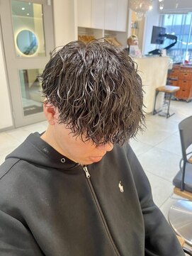 キャンバス バイ ネオリーブ 横浜西口(Canvas by neo.) メンズパーマ ツイスパ 刈り上げマッシュ 横浜