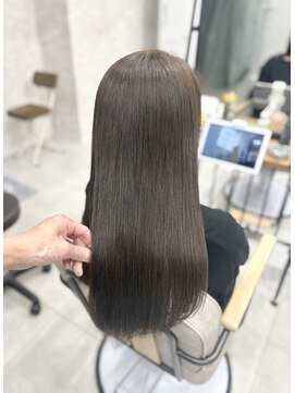 ガーデン バイ イル(GARDEN by illu Co.Ltd) 透明感アッシュグレー