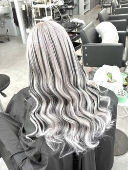 シェイロ(Cielro)の写真/大阪でエクステの馴染ませ◎ショートから理想のロングヘアーに!ブリーチとエクステの組み合わせも◎