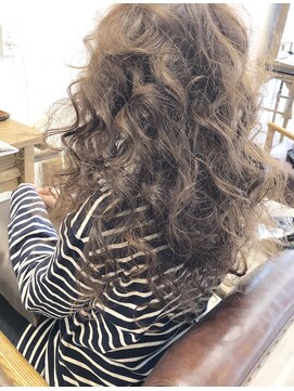 ロンド ヘアー(Rondo. Hair) くせ毛風パーマ