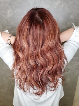 アース コアフュールボーテ 上尾店(EARTH coiffure beaute) 【外国人風】3Dハイライト×グラデーションのピンクベージュ