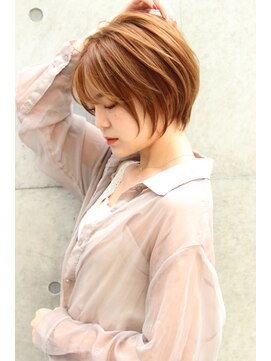 レウナ 外苑前(Reuna) 【30代40代50代】カットで決まる大人可愛いひし形ショート