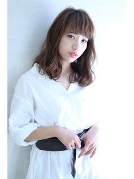 オーロ(ORO) カジュアルすぎない大人ラフウェーブ