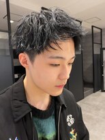 アンダーバーホワイト(_WHITE)&nbsp;無造作ショート