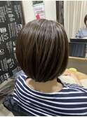切りっぱなしボブ×ハイライト