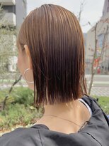 オーガニック アトリエ 大宮(organic+atelier)&nbsp;20代30代大人可愛いアッシュベージュくびれボブ耳掛け透明感