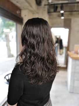 ダカー(dakah) 巻き髪風パーマ