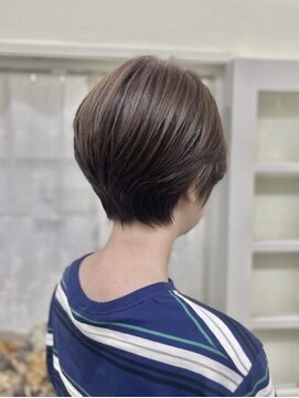 ティーズヘアイナガキイヴピアジェ 丸みショート＿大人ショート＿スッキリ