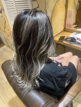 エイト新宿店(EIGHT shinjuku) バレイヤージュ