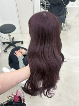 イオエ(ioe) ミディアムレイヤー/ツヤ髪スタイル/グレージュ/ショートボブ