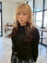 ファルファラ(farfara)&nbsp;【farfara】顔まわりカット/デザインカラー/グラデーション