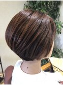 メリハリのあるショートボブ