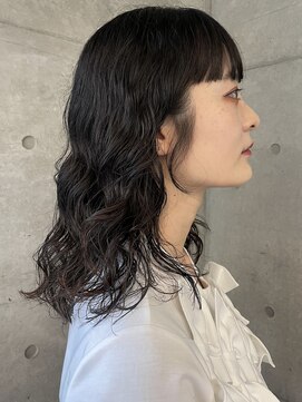 オーオ シカシカ(OOO YY) ニュアンスミディパーマ