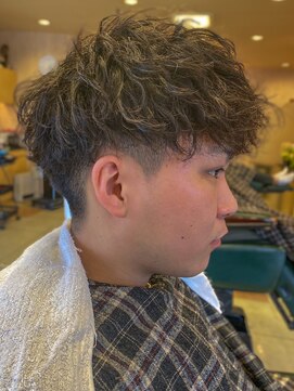 タカギ(TAKAGI) ツイストスパイラルツーブロックショート韓国マッシュ流行b