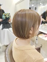 ネオリーブアイム 横浜西口店(Neolive aim)&nbsp;20代～40代小顔ショートボブアッシュブラウン耳掛け