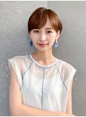 ショート×顔周り×前髪×シルキーベージュ×グレージュカラー