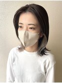 パールベージュのイヤリングカラー/ミディアム