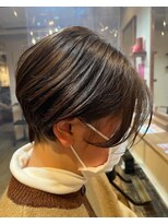 ビグディーサロン(BIGOUDI salon koshien) 耳かけ前下がりショート