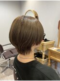 重すぎないマッシュショートウルフ