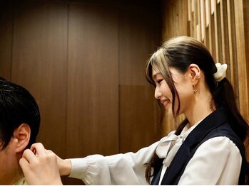 プレミアムバーバー 目黒店(PREMIUM BARBER produce by HIRO GINZA)の写真/【国内外41店舗/全席個室】完全個室で大人の贅沢を体感しながら男を磨く。繊細で正確な技術に感動[理容室]