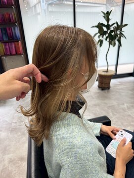 ネオ(neo.) ベージュ×ベージュ/ミルクティー/イヤリングカラー