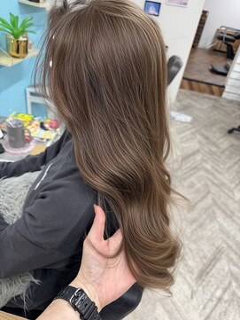 ウル(ulu) ミルクティーベージュハイトーンカラー透明感カラー20代30代