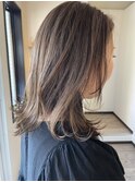 切りっぱなしボブハイライトベージュカラーショートレイヤーロブ