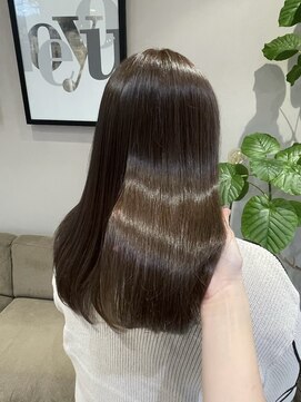 スリー(Three) 【髪質改善カラー】