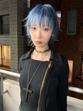 オーン 渋谷(OOn) アイスブルー×ローライト