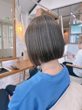 リーファ(reefur) 小顔似合わせ切りっぱなしボブ
