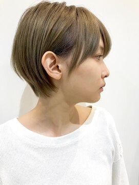 アテナ 六本松店(ATENA) 小顔に見えるコンパクトなショートヘア