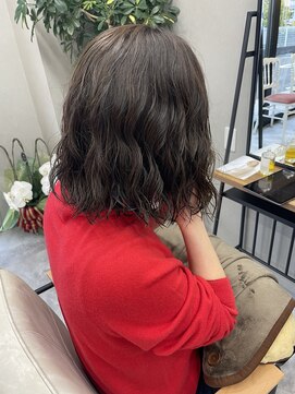 ラテ ヘア リリィ(latte hair lily) 大人可愛い/パーマ