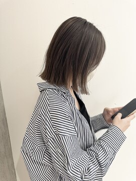 ヨーク(YOKE) YOKE 切りっぱなしボブ外ハネボブシアーグレージュ結べるボブ