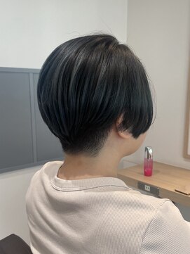 バサ 鷺ノ宮店(BASSA) 【スタイル】マッシュショート×ブルーブラック