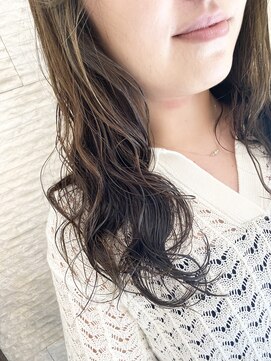 プレフェレプレフェ(prefere prefe) ナチュラルパーマ×透明感カラー