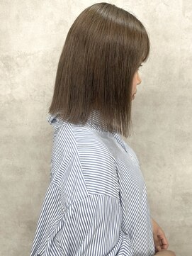 ルノン(LUNON) イメチェンヘアスタイルホワイトブロンド外ハネボブ美髪のススメ